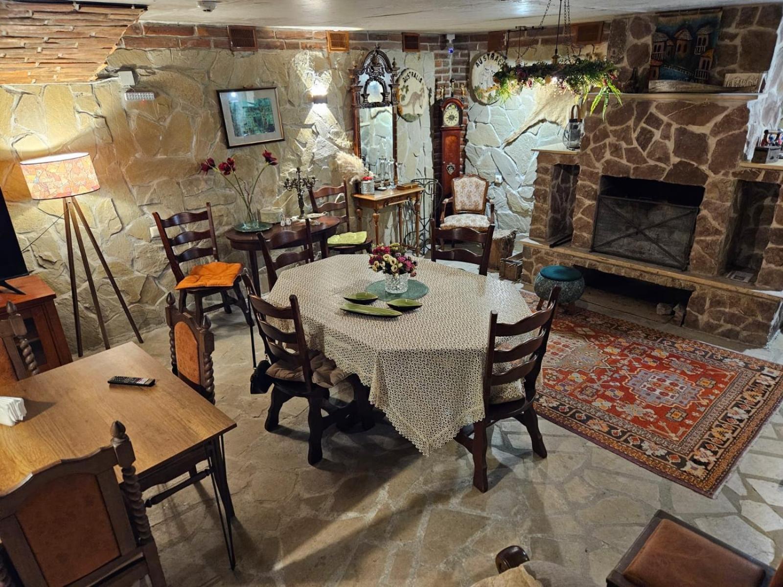Chogo Otel Kutaisi Dış mekan fotoğraf